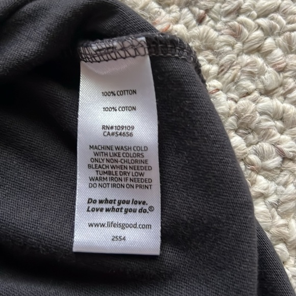 LIFE IS GOOD 100% COTTON TEE SIZE L - Picture 5 of 6